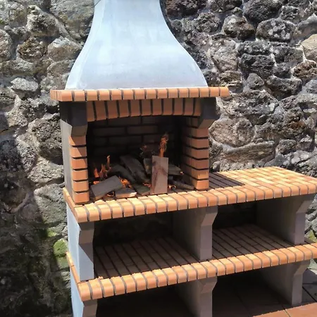 Holiday home Casa A Voada - Rural Con Piscina Privada, Barbacoa Y Juegos Os Muinos (A Coruna)