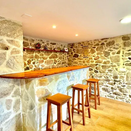 Casa A Voada - Rural Con Piscina Privada, Barbacoa Y Juegos * Os Muinos (A Coruna)