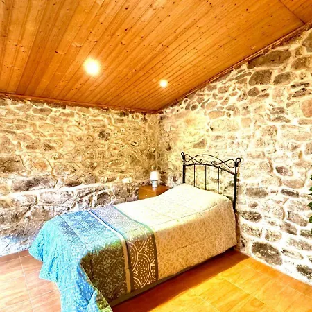 Casa A Voada - Rural Con Piscina Privada, Barbacoa Y Juegos Holiday home Os Muinos (A Coruna)