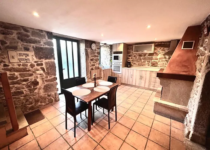 Casa A Voada - Rural Con Piscina Privada, Barbacoa Y Juegos