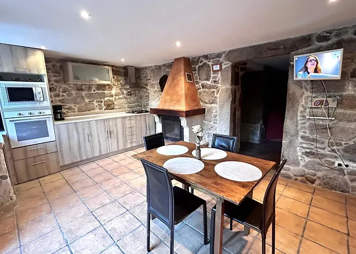 Tatil Evi Casa A Voada - Rural Con Piscina Privada, Barbacoa Y Juegos Muiños