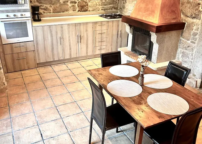 Casa A Voada - Rural Con Piscina Privada, Barbacoa Y Juegos * Muiños